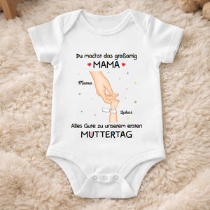 Personalisierte Babybody – Geschenk zum ersten Muttertag – In Mamas Armen