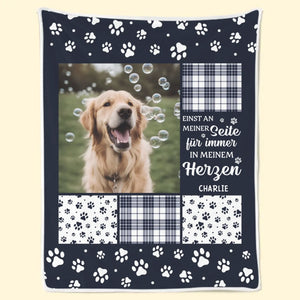 Personalisierte Foto-Decke – Personalisierte Weihnachts-Erinnerungs- und Mitgefühlsgeschenke für Hunde und Katzen – Pfoten Hinterlassen Spuren In Unseren Seelen